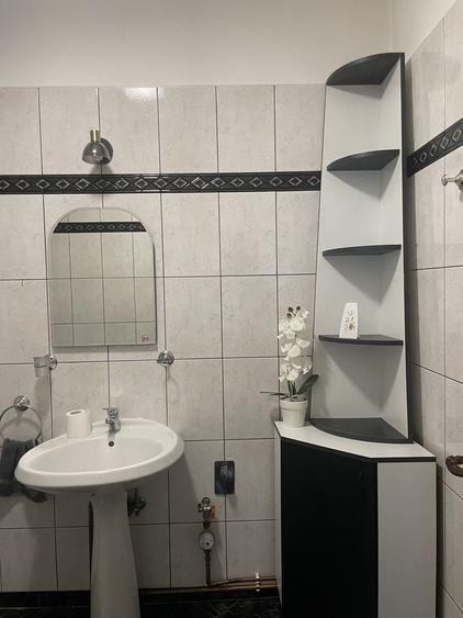 Casă cu 2 camere cu Teren 70 Mp în Dâmbovița
