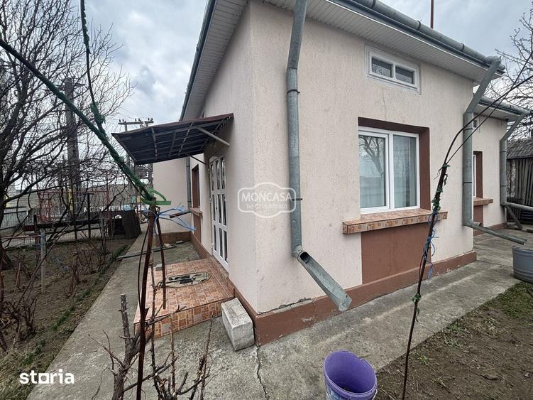 Casă cu 4 camere cu Teren 764 Mp în Central