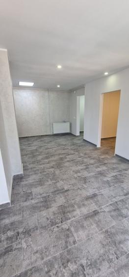 Spațiu comercial, de 47 mp, în Central
