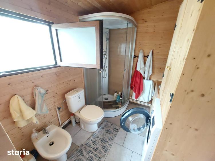 Casă cu 5 camere cu Teren 675 Mp în Gura Ocniței