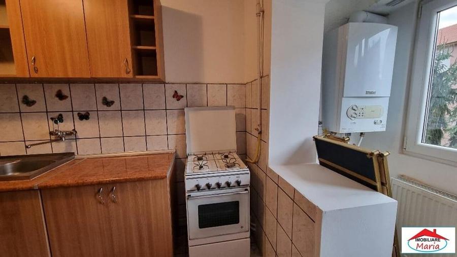 Apartament cu 2 camere decomandat în Carpați 2
