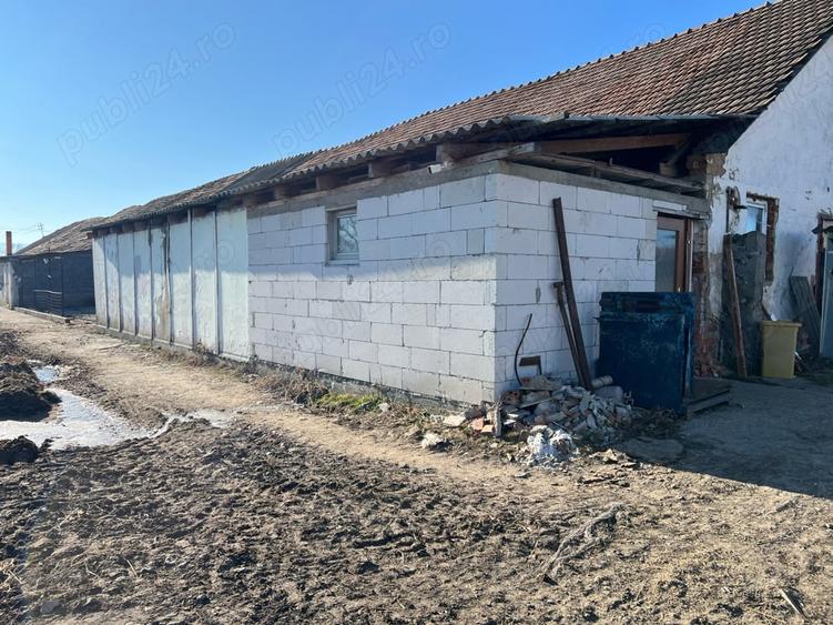 Teren de 700 mp, în Ileni