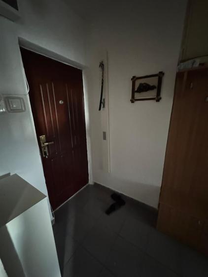 Apartament cu 2 camere semidecomandat în Brâncoveanu
