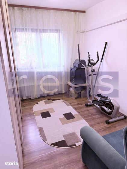 Apartament cu 3 camere decomandat, mobilat în Crângași