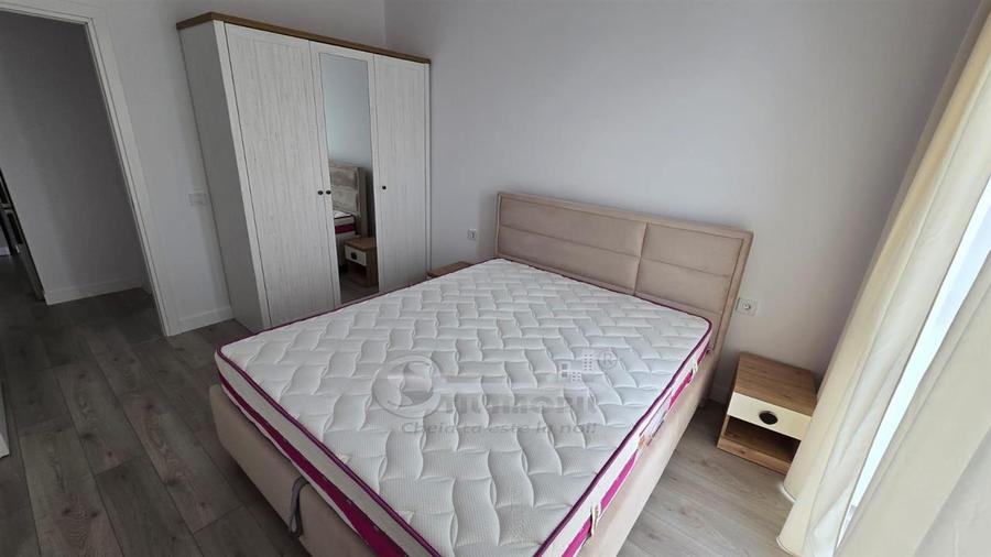 Apartament cu 2 camere decomandat în Baza 3