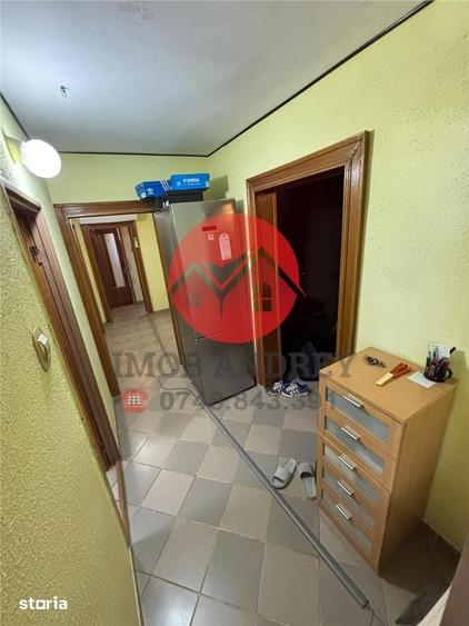 Apartament cu 4 camere decomandat în Ultracentral