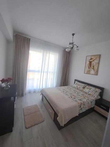 Apartament cu 2 camere decomandat în Titan