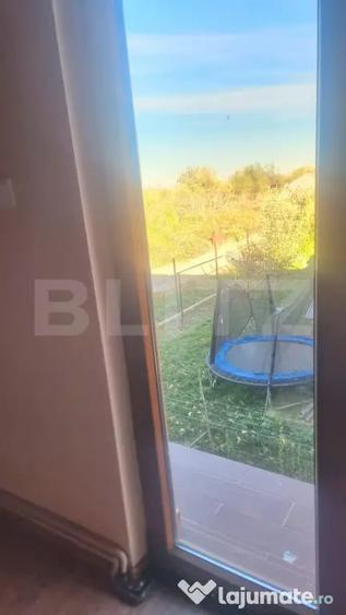 Casă cu 7 camere cu Teren 775 Mp în Cocorăștii Grind