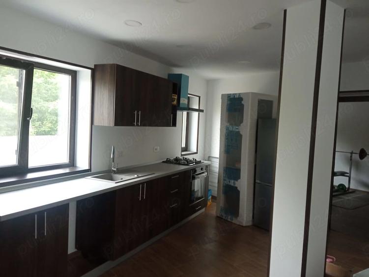 Apartament cu 3 camere decomandat în Dancu