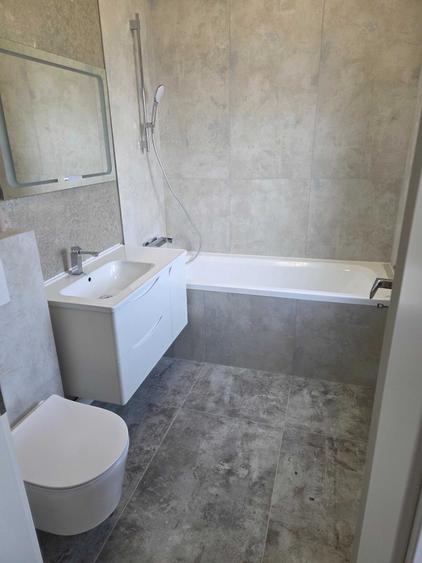 Casă cu 3 camere în Moșnița Nouă