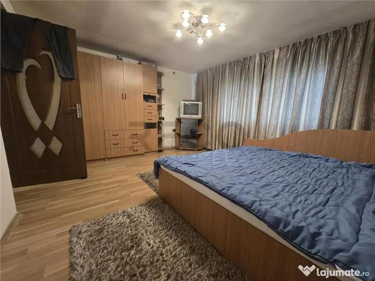 Casă cu 5 camere cu Teren 2088 Mp în Ianoșda