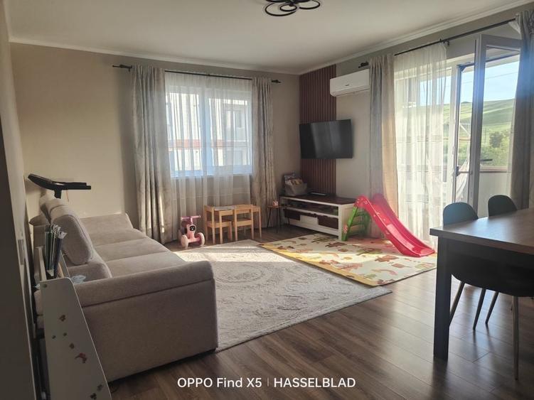 Apartament cu 3 camere decomandat în Apahida