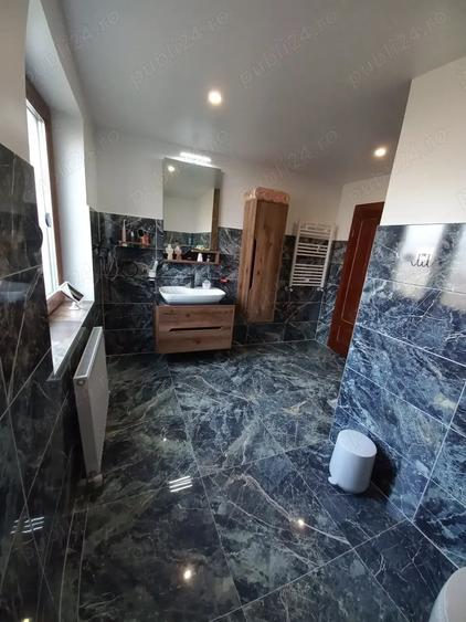 Casă cu 4 camere cu Teren 1229 Mp în Central