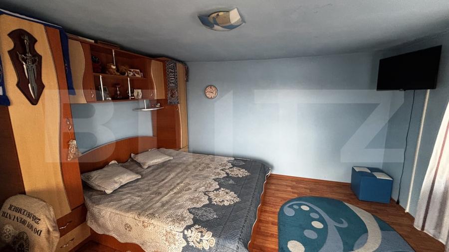 Casă individuală cu 5 camere cu Garaj în Bariera Vâlcii