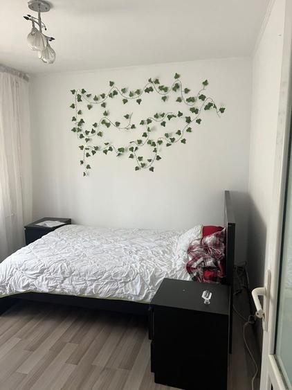 Apartament cu 3 camere decomandat în Sebastian