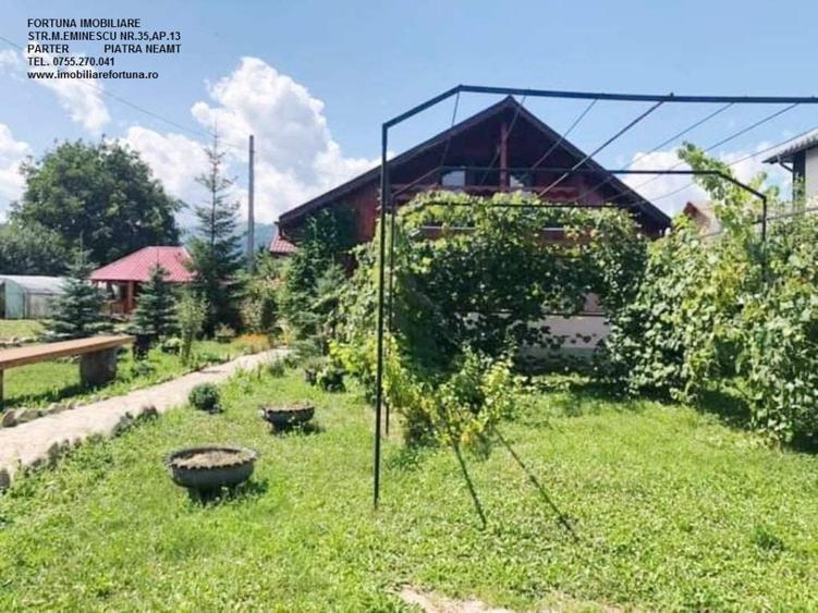 Casă individuală cu 7 camere cu Teren 2000 Mp în Exterior Vest