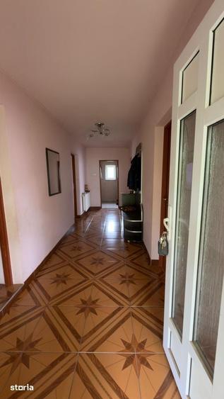 Casă cu 3 camere cu Teren 2200 Mp în Micula
