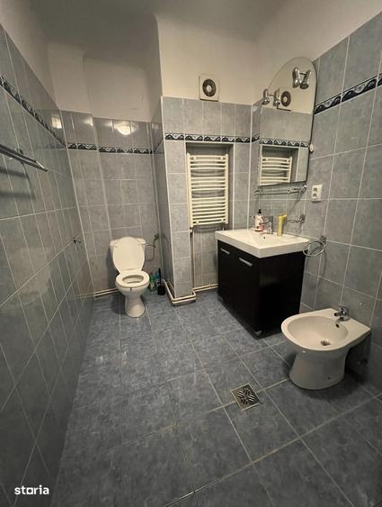 Apartament cu 4 camere decomandat în Calea Plevnei