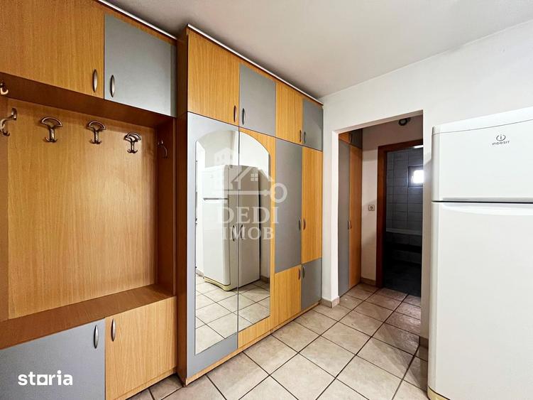 Apartament cu 2 camere decomandat în Rogerius