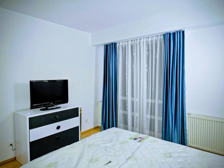 Apartament cu 3 camere decomandat în Liteni