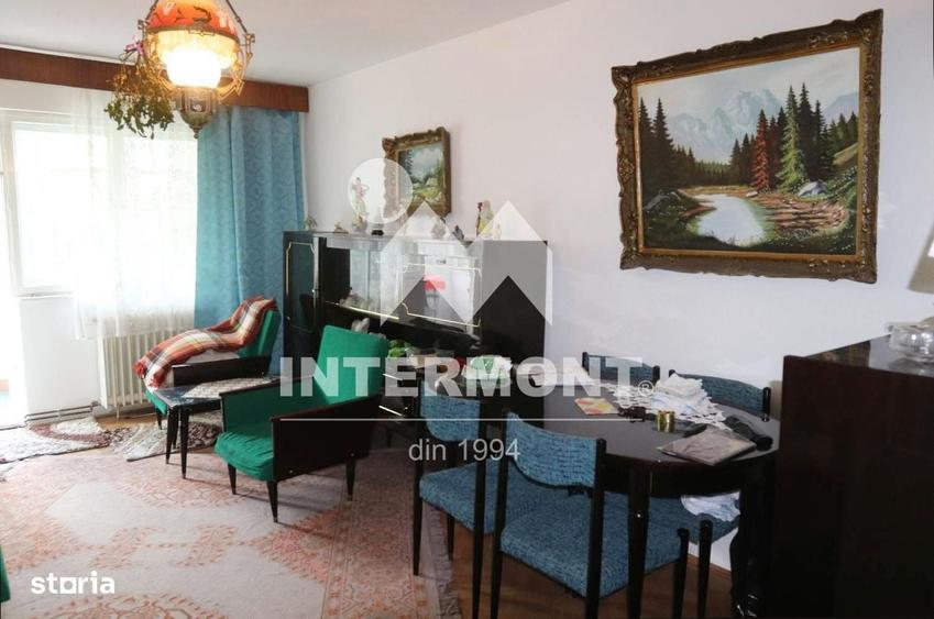 Apartament cu 3 camere decomandat în Malul Spitalului