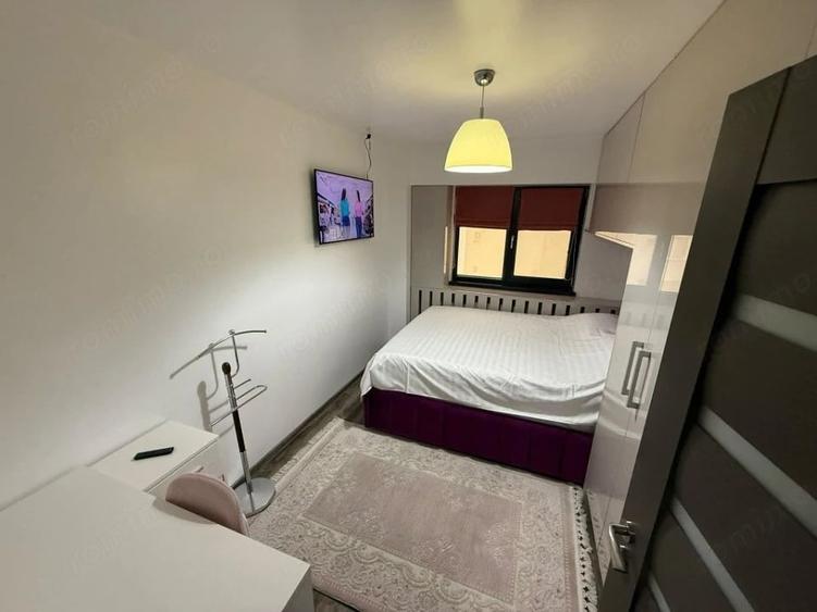 Apartament cu 3 camere decomandat în E3