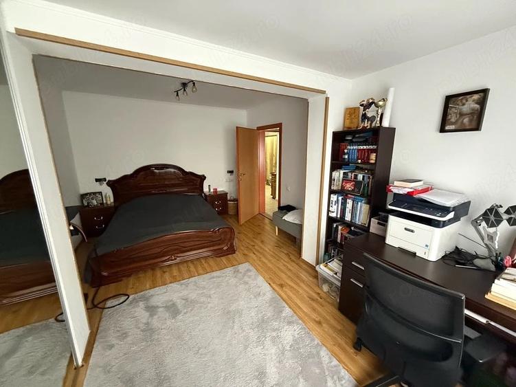 Apartament cu 3 camere decomandat în Ultracentral
