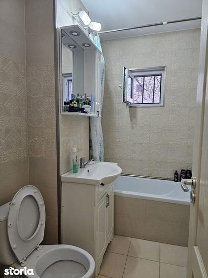 3 CAMERE - INEL I - 7