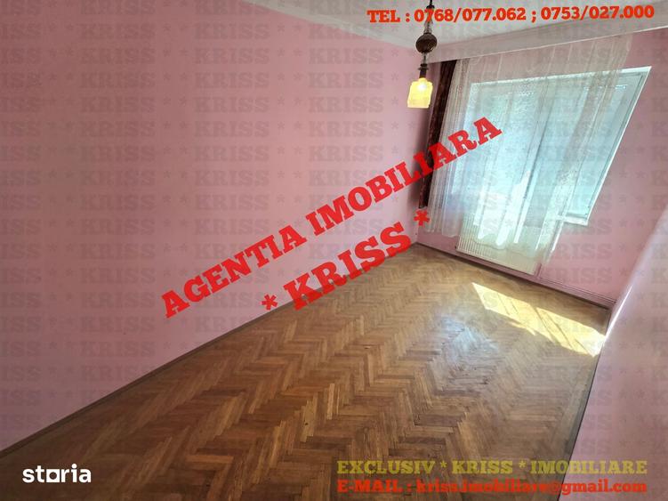 Apartament cu 2 camere decomandat în Trivale