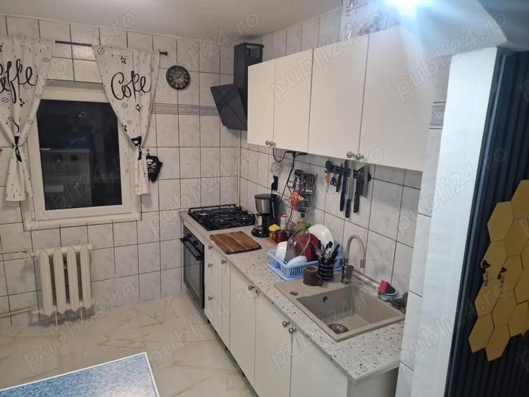 Apartament cu 2 camere decomandat în Crângași