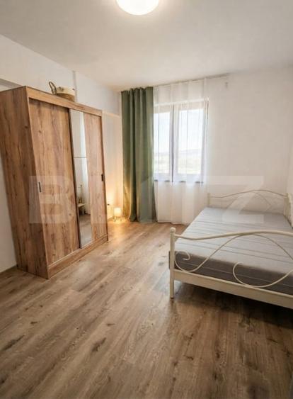 Casă individuală cu 4 camere cu Canalizare în Dâmbul Rotund
