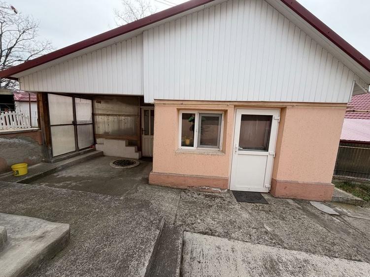 Casa de vanzare + teren 1000 mp, intravilan, Podu Iloaiei - 6