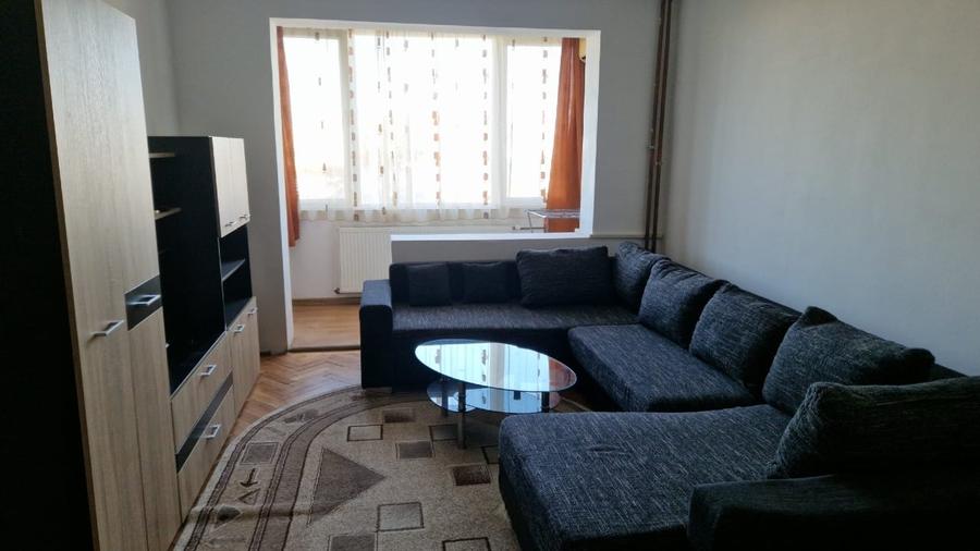 Apartament cu 2 camere semidecomandat, mobilat în Soarelui