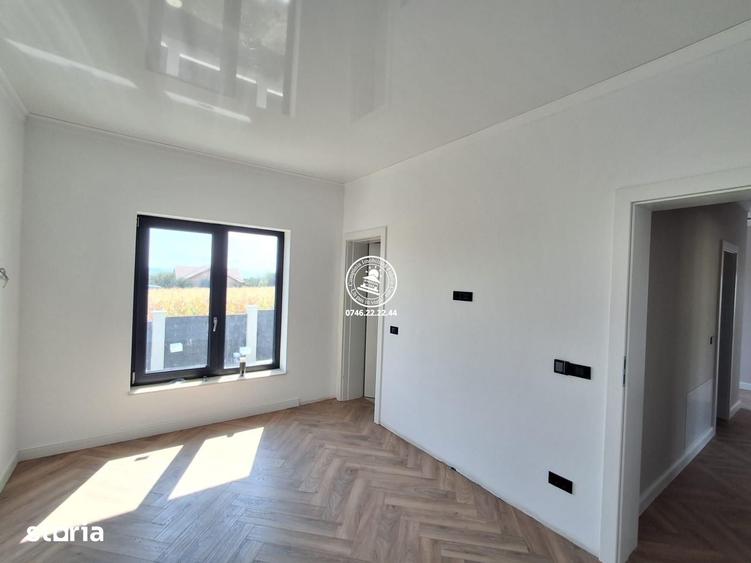 Casă cu 4 camere cu Teren 450 Mp în Rediu