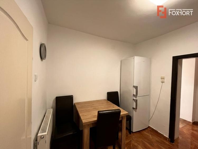 Casă individuală cu 3 camere cu Teren 1094 Mp în Izvin
