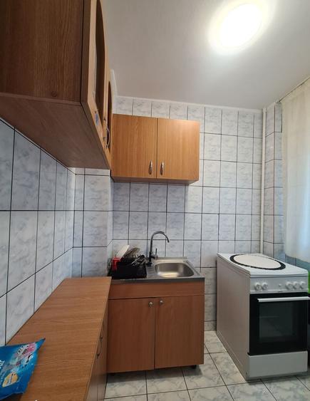 Garsonieră semidecomandată, mobilată în Dristor