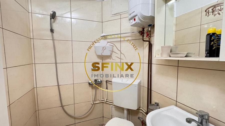 Apartament cu 2 camere semidecomandat, mobilat în Decebal