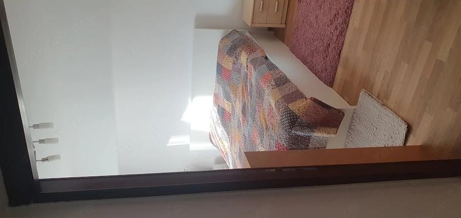 Apartament cu 3 camere decomandat în Faleză