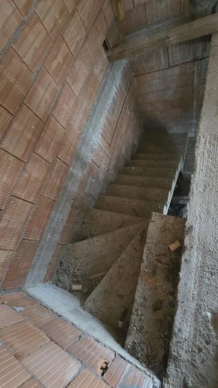 Casă cu 2 camere cu Teren 170 Mp în Sânandrei