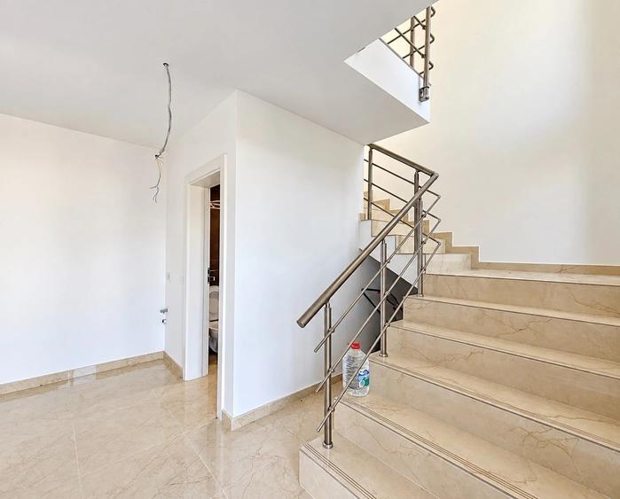 Casă individuală cu 3 camere cu Teren 250 Mp în Valea Adâncă