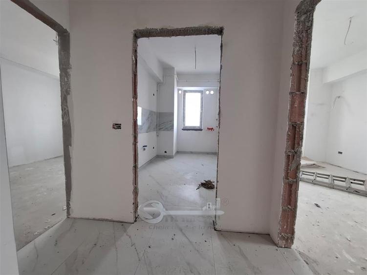 Apartament cu 2 camere decomandat în Galata