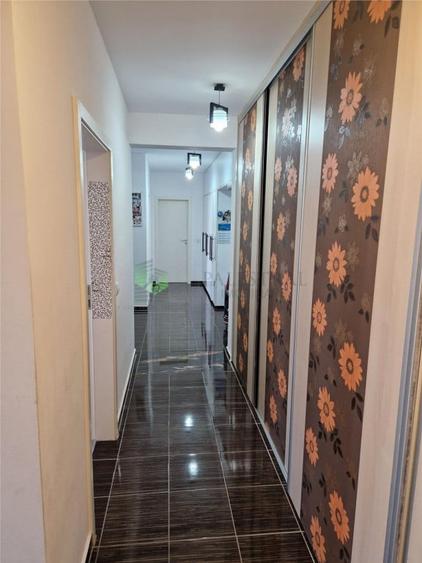 Apartament cu 3 camere decomandat în Avantgarden