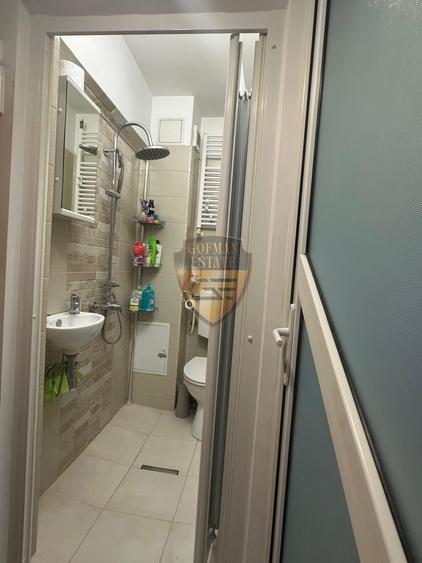 Apartament cu 4 camere decomandat, mobilat în Energia