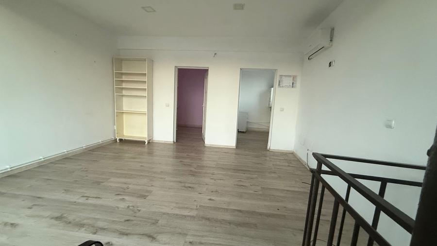 Spațiu comercial, de 73 mp, în Central