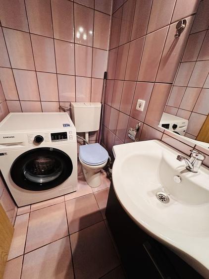 Apartament cu 3 camere decomandat în Vasile Aaron
