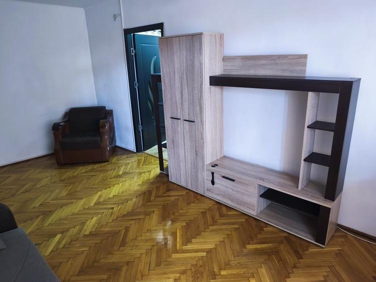 Apartament cu 2 camere semidecomandat în Lacu