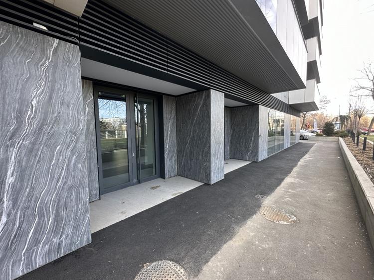 Spațiu comercial, de 273.29998779297 mp, în Cotroceni