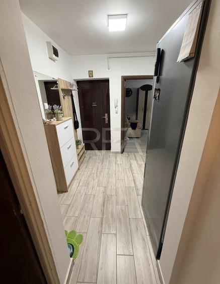 Apartament cu 3 camere decomandat, mobilat în Crângași