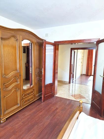 Casă cu 3 camere cu Teren 400 Mp în Central