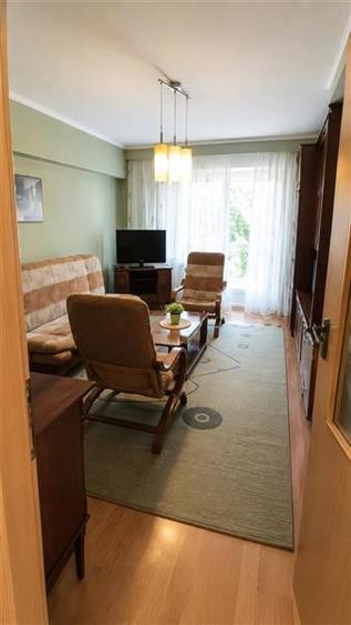 Apartament cu 2 camere decomandat, mobilat în Central